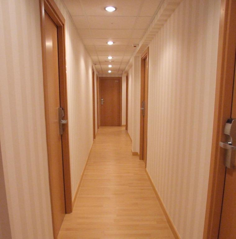 Hotel Villa De Zaragoza Casetas ภายนอก รูปภาพ