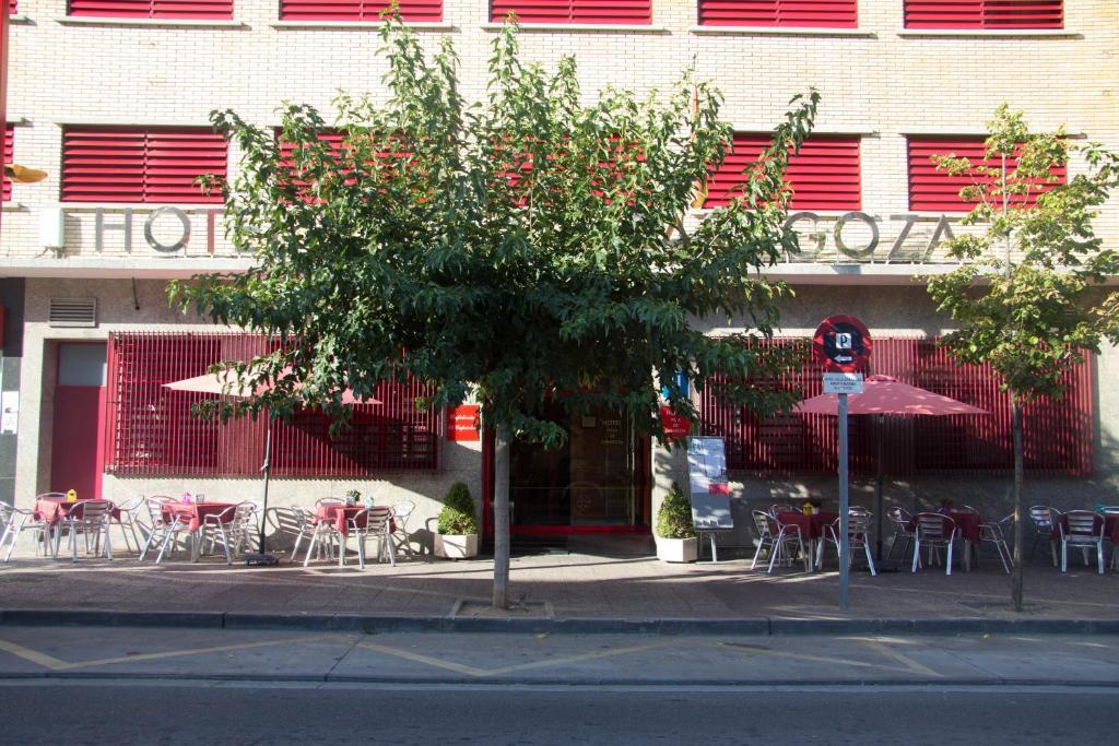 Hotel Villa De Zaragoza Casetas ภายนอก รูปภาพ