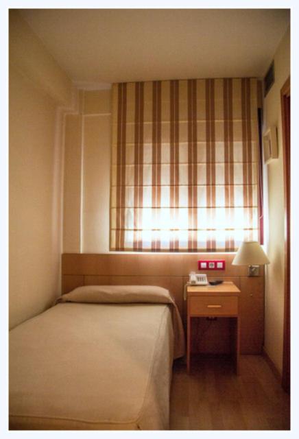 Hotel Villa De Zaragoza Casetas ห้อง รูปภาพ